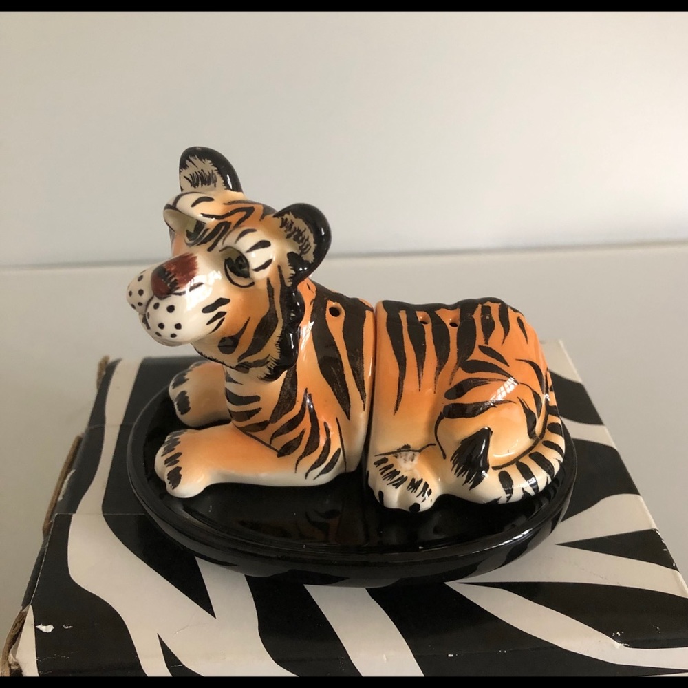 Walter the Tiger Salt & Pepper Shakers